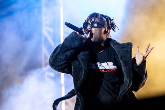 Drake, Chance the Rapper and More Pay Tribute to Juice WRLD