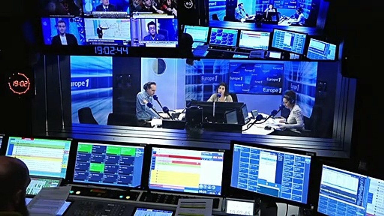 Profs en grève contre la réforme des retraites : "Il y a de quoi être en colère"