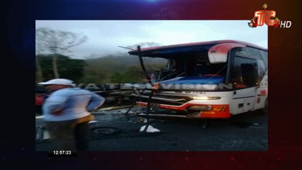 Download Video: Varios heridos dejo un choque de un bus intercantonal en vía Guayas – El Oro