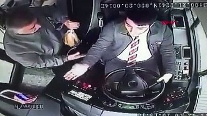 Otobüs şoförüne yumruklu saldırı