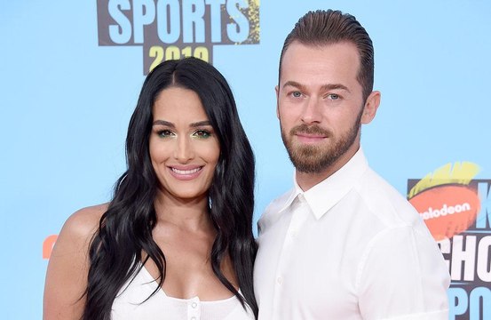 Nikki Bella meets Artem Chigvintsev's parents