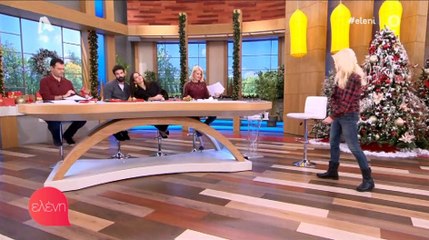 Ελένη Μενεγάκη: Η λεπτομέρεια στην εμφάνισή της που μας ξετρέλανε