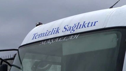 Gaziemir ilçesinde çöp toplama şirketi iş bıraktı