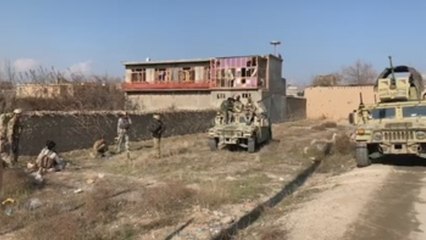 Un muerto y 60 heridos en ataque cerca de base estadounidense en Afganistán