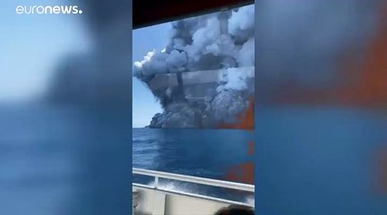 Πέντε νεκροί μετά από έκρηξη στο ηφαίστειο Ουακατάνε