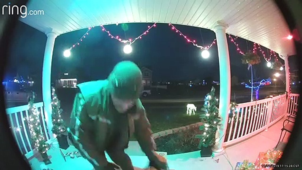 Delivery Driver Fixes Decorations