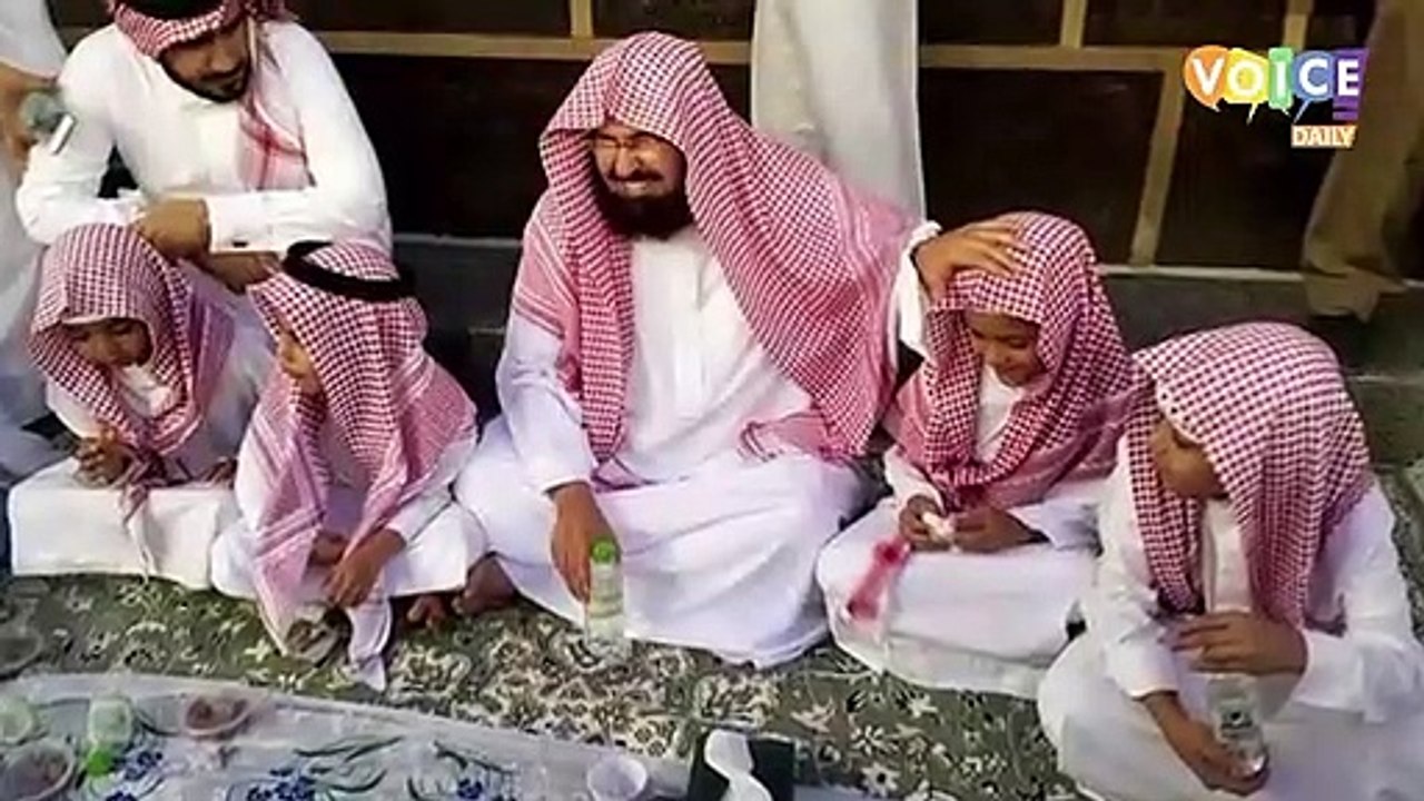 Imam Kaaba Prays For Pakistan II Pakistan K Liye Imam Kaaba Ki Khasoosi Dua[SD,854x480]