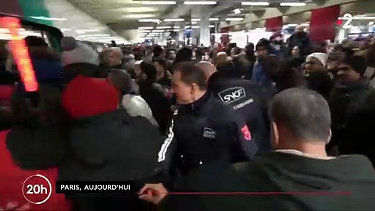 Grève: Les images de la pagaille monstre dans les transports entre cris, hurlements et bousculade