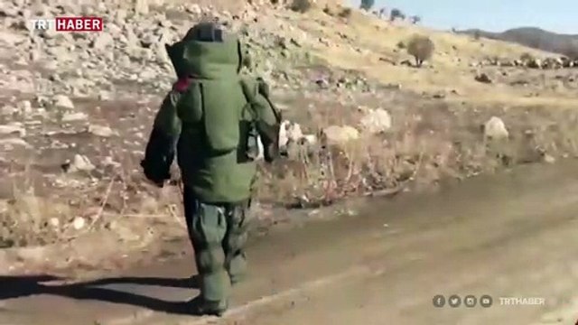 Jandarma, şehit bomba imha uzmanının görüntülerini paylaşmış