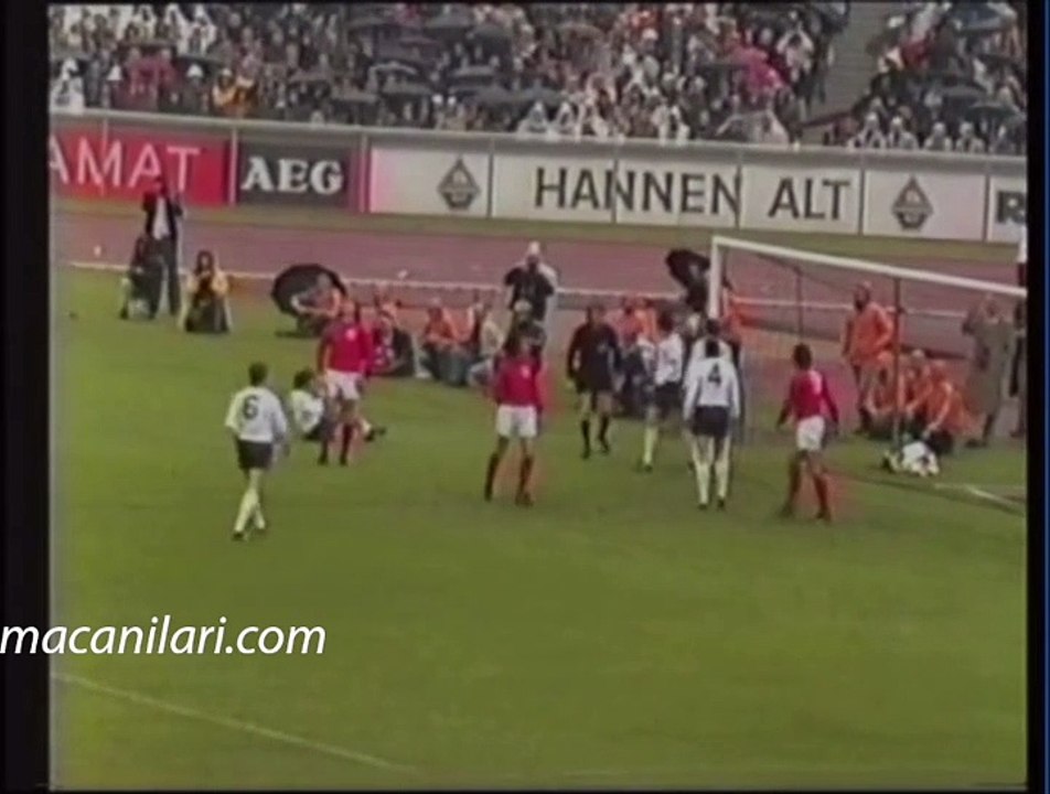 13.05.1972 - UEFA EURO 1972 Qualifying Play-Off Round 2nd Leg West Germany 0-0 England