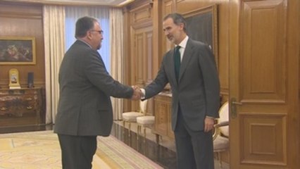 El rey abre las consultas en las que verá a 18 partidos en dos días