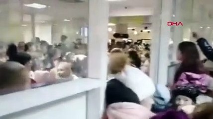 Rusya'da ilkokula bomba ihbarı: Çok sayıda öğrenci izdihamda yaralandı