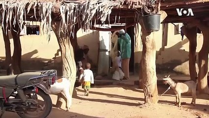 Water Evaporates in Mali Lake Due to Rising Temperatures