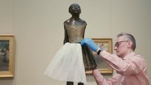 Conserving Degas