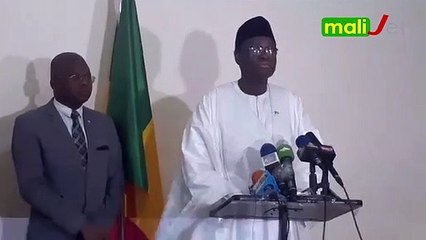 Le Ministre Tiebilé Dramé lors de sa conférence de presse : "Christophe Sivillon... dispose de 24h pour quitter le territoire de la République du Mali"