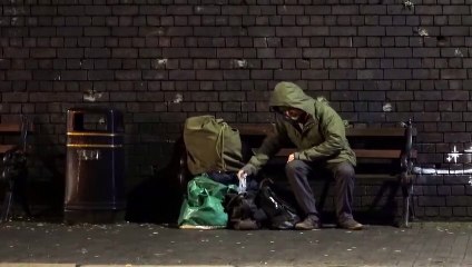 Nouvelle peinture de Banksy sur un mur à Birmingham (Angleterre)