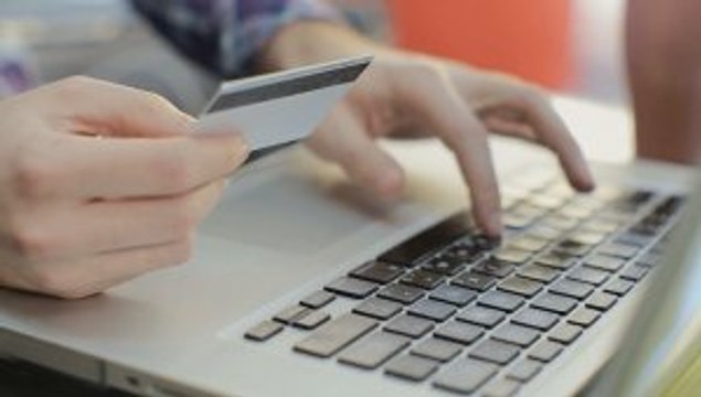 Retailers Do Not Want to Pay Apple Card Fees