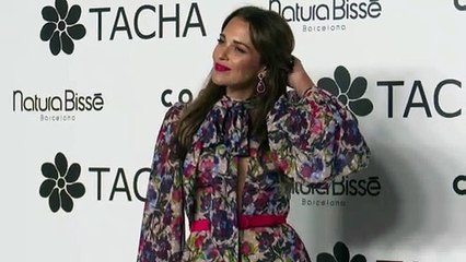 Paula Echevarria disfruta de la nieve junto con su hija y su pareja