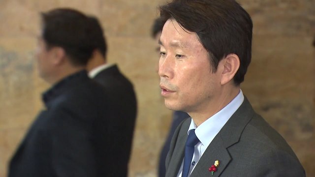 與 예산안 통과 다행...패스트트랙 법안 우선 처리 / YTN