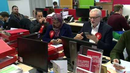 Jeremy Corbyn takes part in phone banking in Glasgow