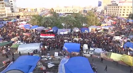 فيديو: آلاف العراقيين يتظاهرون في ساحة التحرير في ذكرى هزيمة داعش