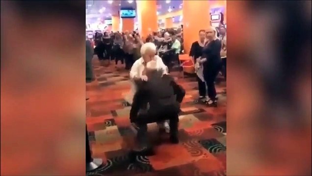 Quand papy et mamie se déchaînent sur la piste de danse...
