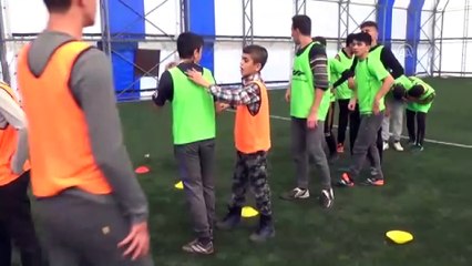 Sevgi evlerinde kalan çocuklar futbol takımı oluşturdu - MUŞ