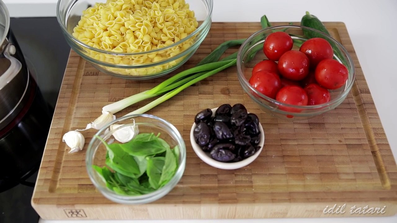 Pratik Makarna Salatası Nasıl Yapılır  - Yemek Tarifleri