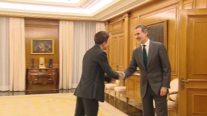 El rey cierra con Errejón la primera jornada de la ronda de consultas