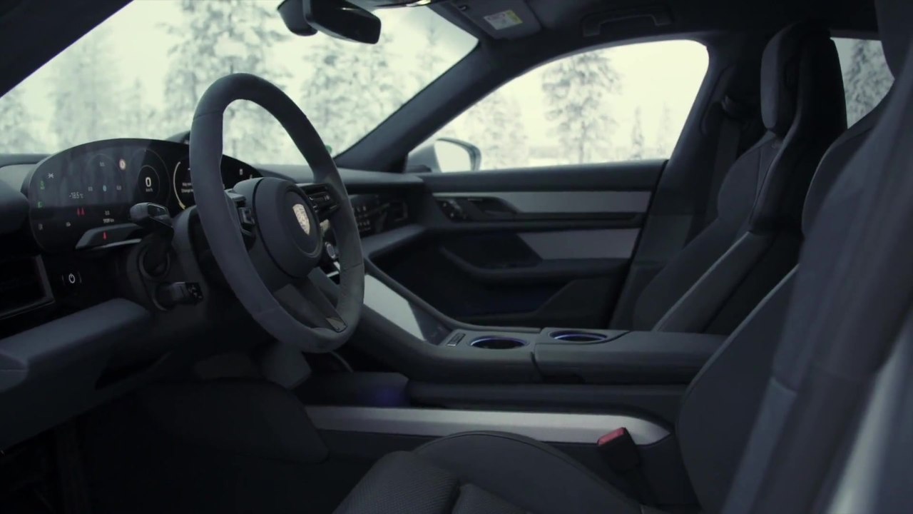 Der neue Porsche Taycan 4S - Fahrwerksysteme zentral vernetzt