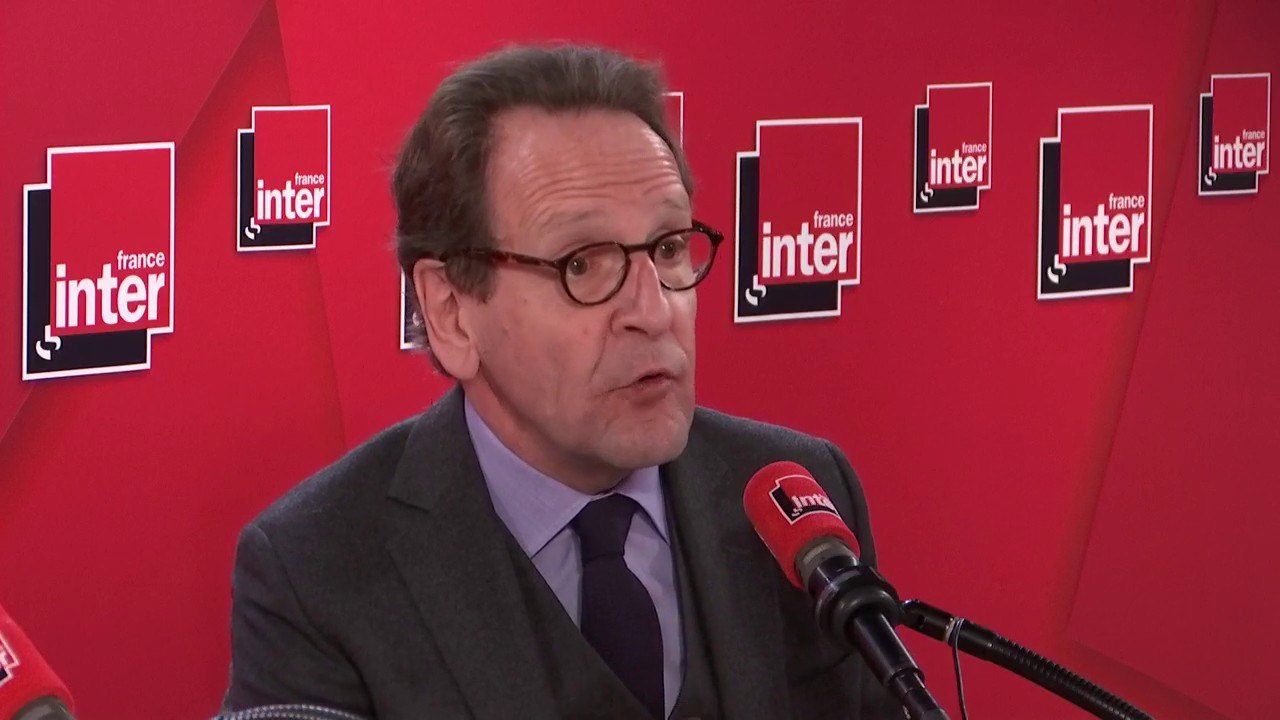 Gilles Legendre (LRM) affirme que s"'est instal...
