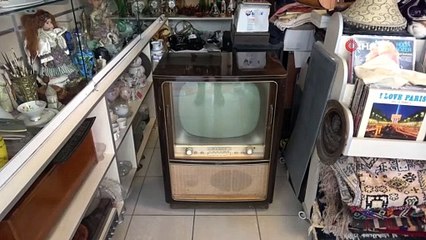 57 Yıllık Televizyon Antikacıda 10 Bin Liradan Satışa Çıkarıldı