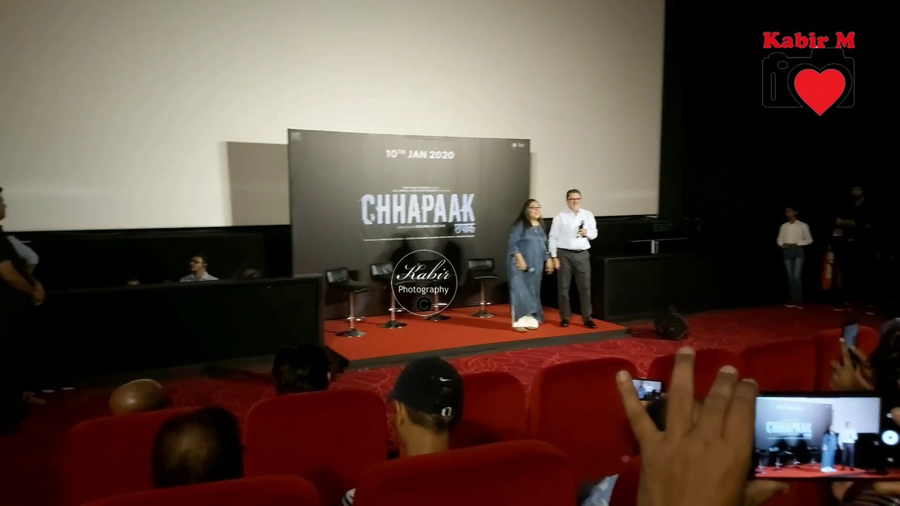 Deepika Padukone Gets Emotional and Cries At Chhapaak Trailer Launch 