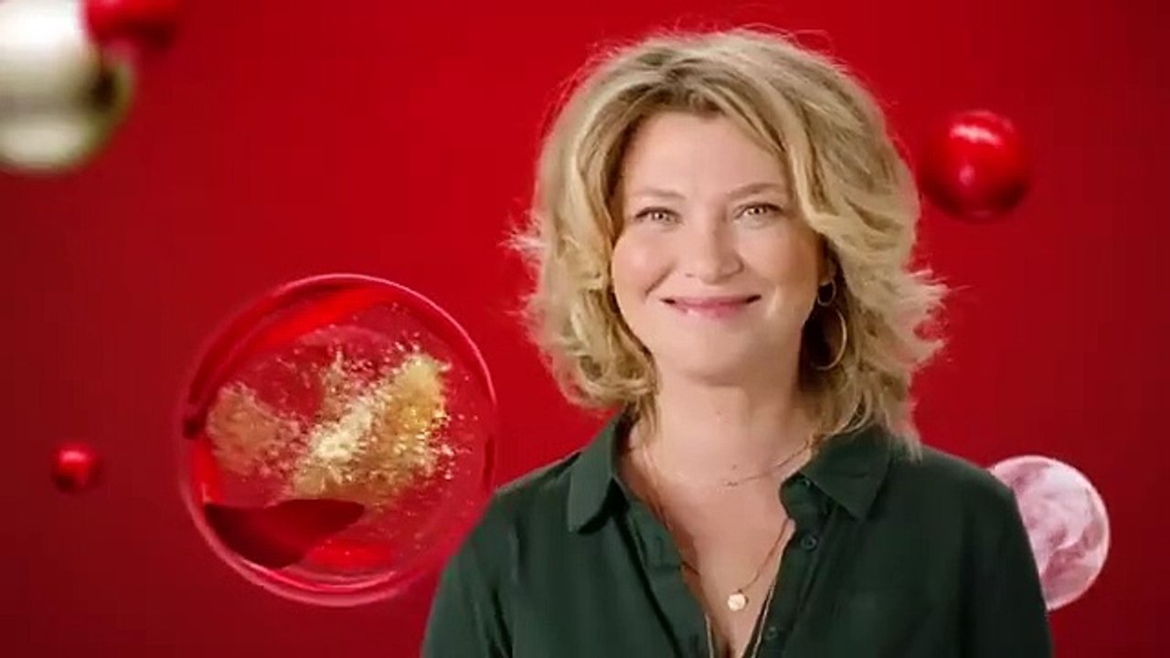 Découvrez les images du clip des fêtes de fin d'année de France 2 avec plusieurs animateurs de la chaîne - VIDEO