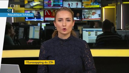 Eurozapping : le Nobel de littérature remis sous les huées ; Banksy dédicace sa dernière oeuvre aux SDF