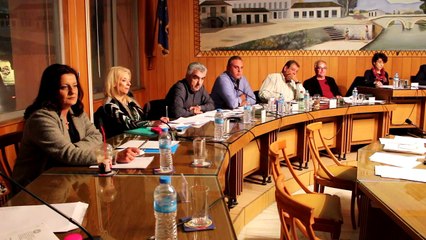 Ενημέρωση για το προσφυγικό απαιτεί ο Ορχομενός. Συμπαράσταση στους εργαζομένους της ΛΑΡΚΟ