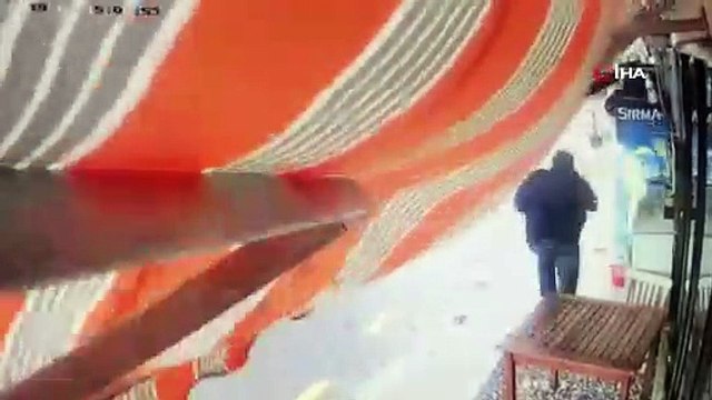 Fırtına ve hortum Bodrum'u savaş alanına çevirdi