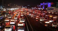 İstanbul'da trafik durma noktasına geldi! Yoğunluk yüzde 78'lere ulaştı
