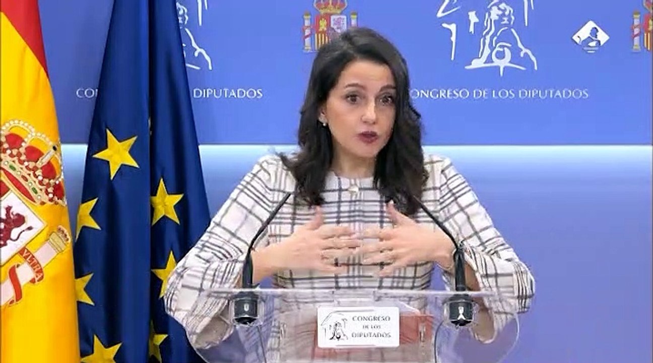Arrimadas defiende ante el Rey un pacto entre el PSOE, el PP y Cs