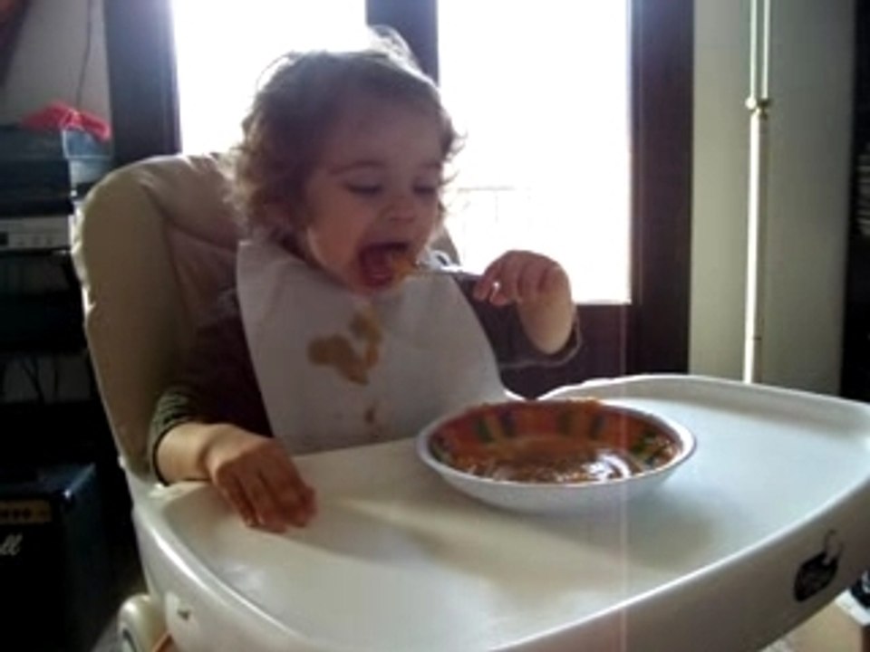 Lola mange tte seule 100_1752