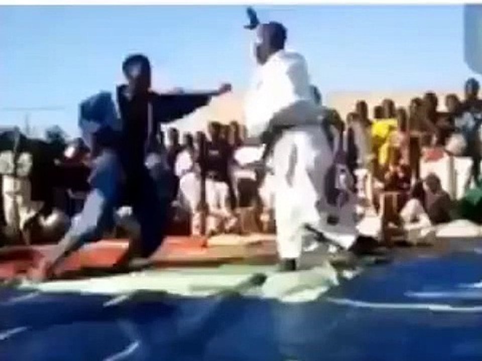Karate | حركه ولا اروع  من كده  ؟  مفاجاه  للخصم