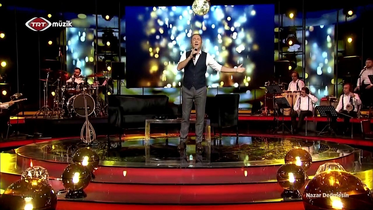 Sümer Ezgü | Şu Dağların Yükseğine Erseler