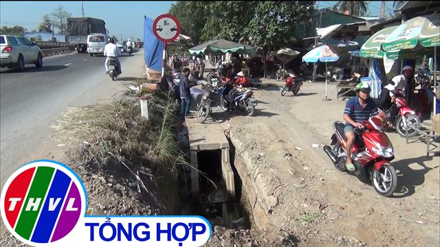 Xuất hiện nhiều hố tử thần nguy hiểm trên quốc lộ 1
