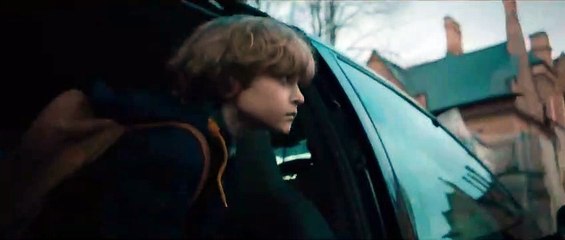 A Maldição do Espelho |  Trailer Dublado EXCLUSIVO