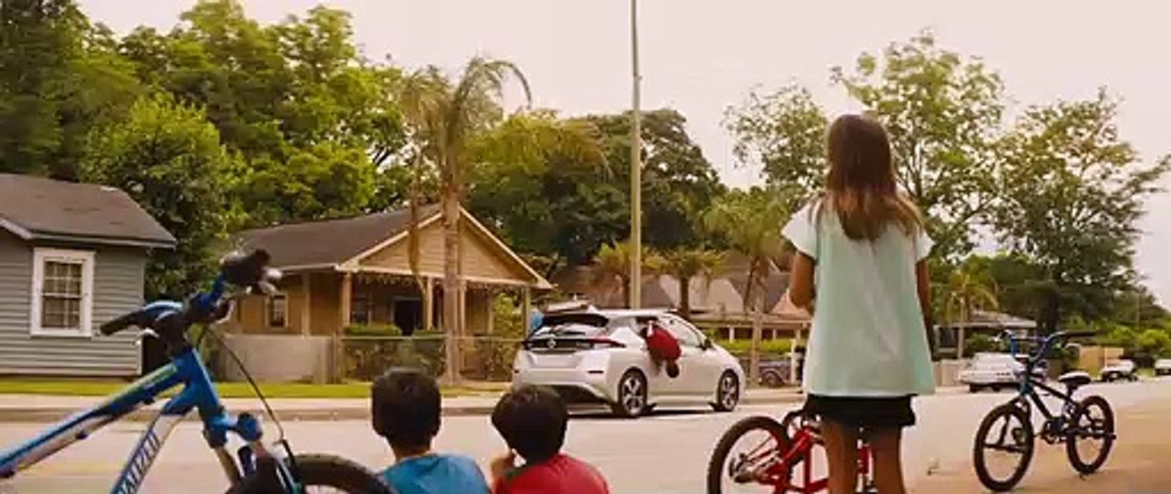 Stuber • Trailer Legendado