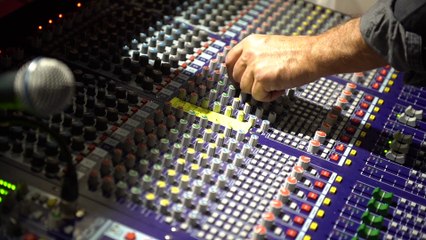 Πένυ Σκάρου - Πως [Live Edition] (Official Music Video)