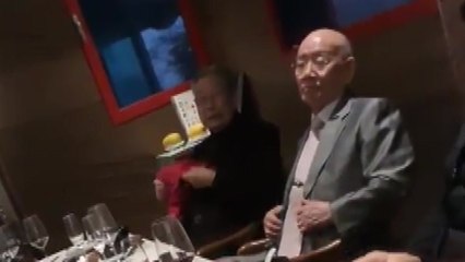 [영상] "각하"...전두환, 12·12주역들과 웃으며 기념오찬 / YTN