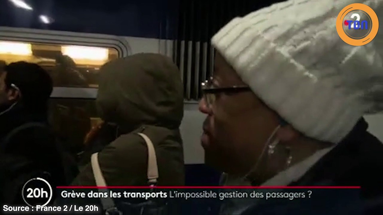 Grève : les images impressionnante de cris, de larmes et de bousculades sur les quais des RER à Paris