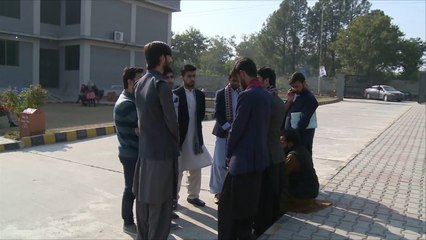 طالبت برفع الحظر عن تشكيل اتحادات طلابية.. مسيرات طلابية بمدن باكستانية