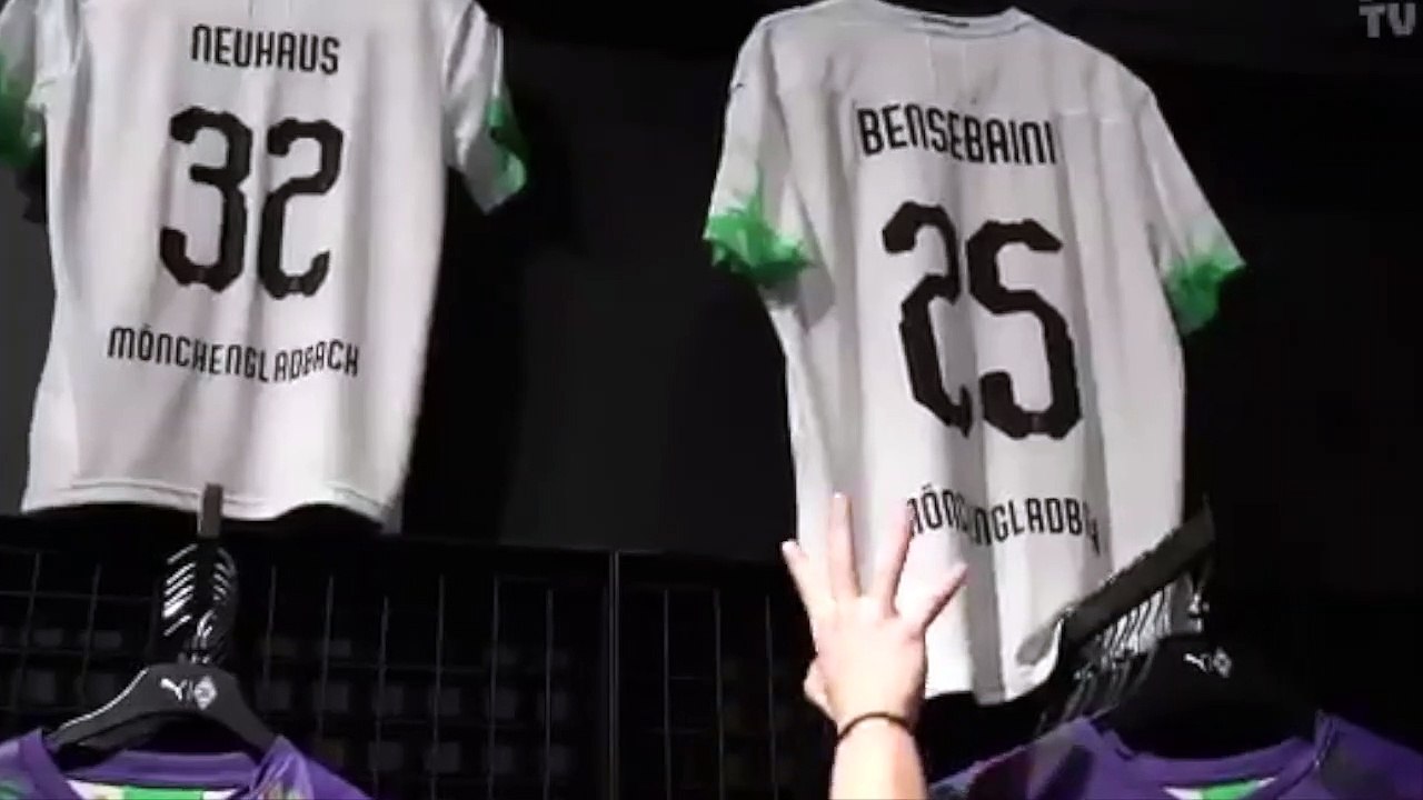 Football - The Finger of God - Yann Sommer